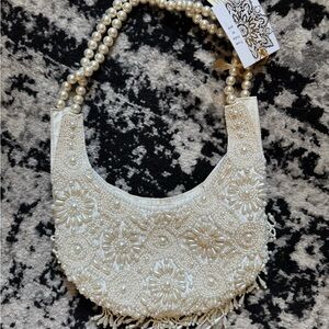 Elegant Pearl White Beaded Women's Bag
